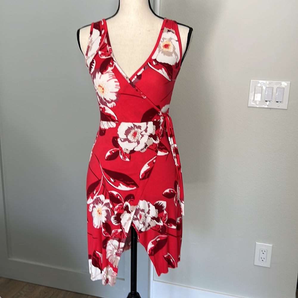 NWOT See You Monday Sleeveless Floral Dress S